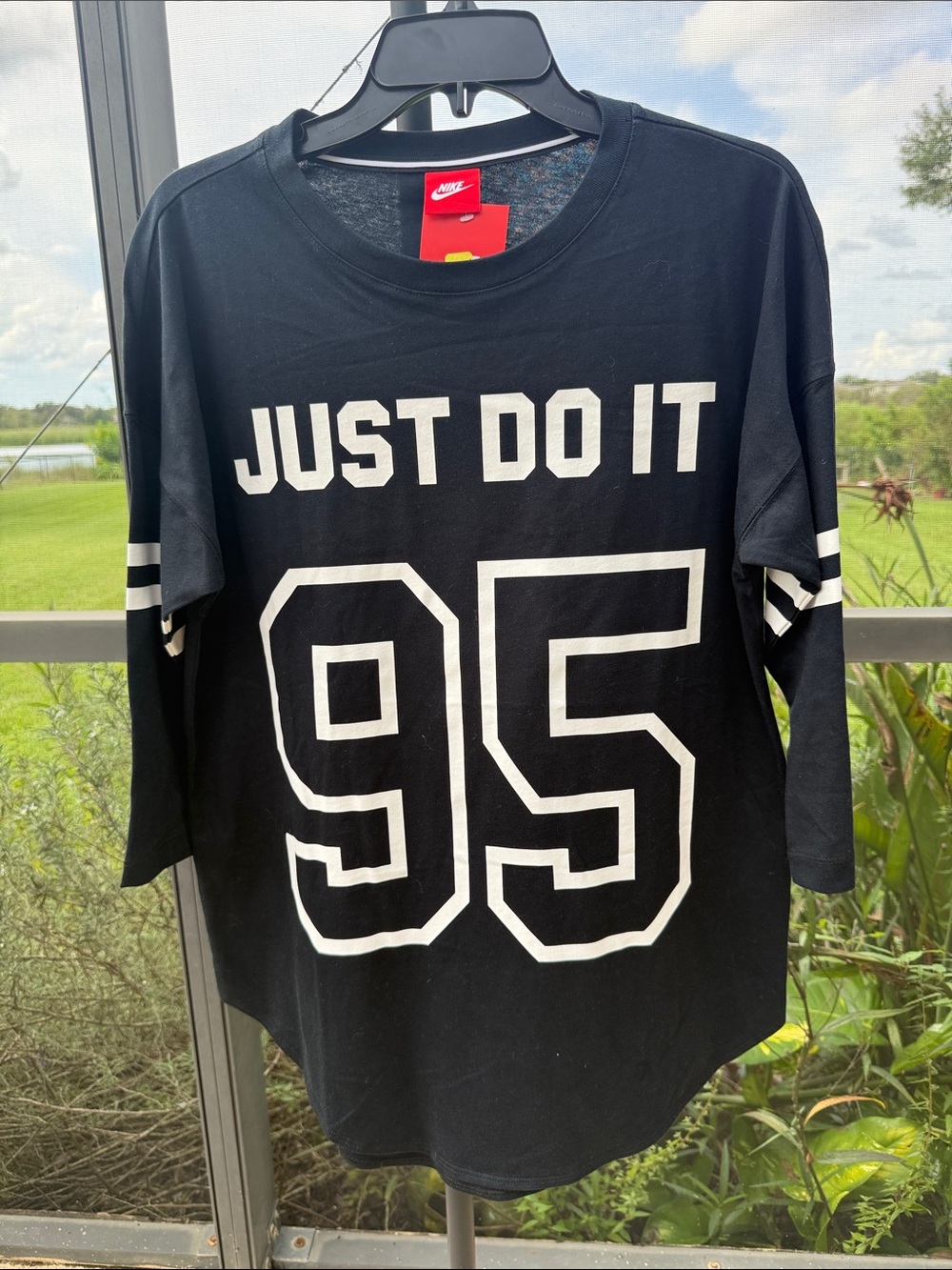 Nike Men’s Black Graphic